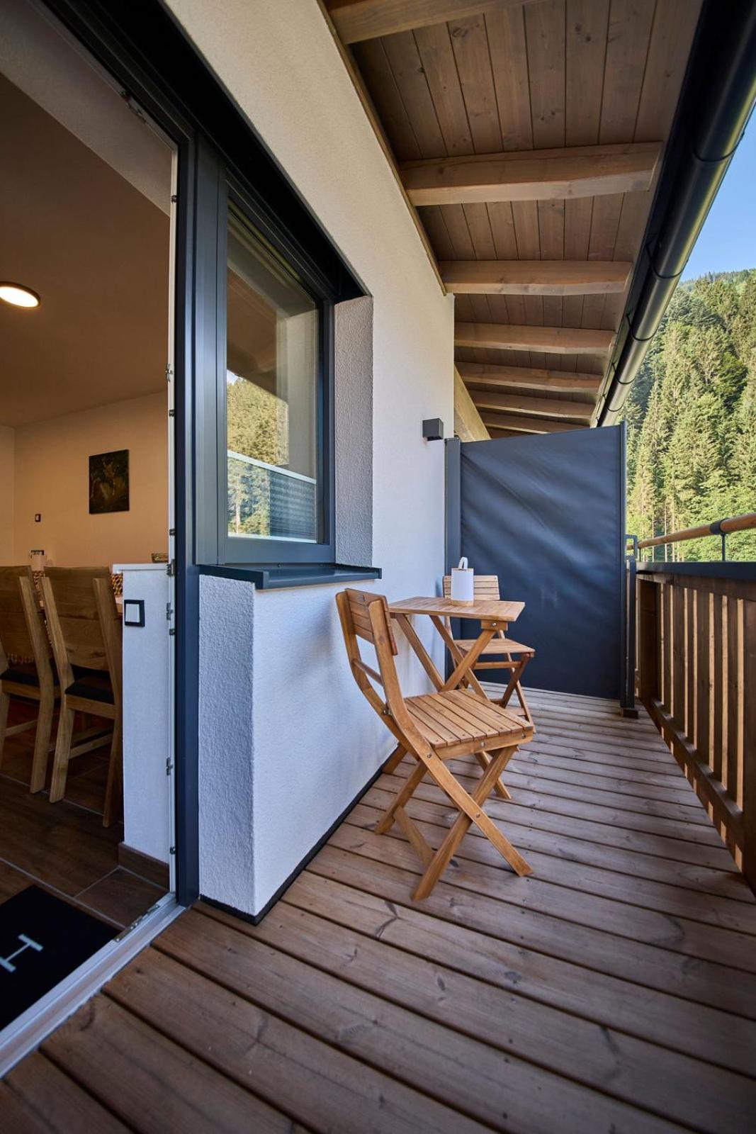 Haus Joan - Apartments Saalbach-Hinterglemm Esterno foto