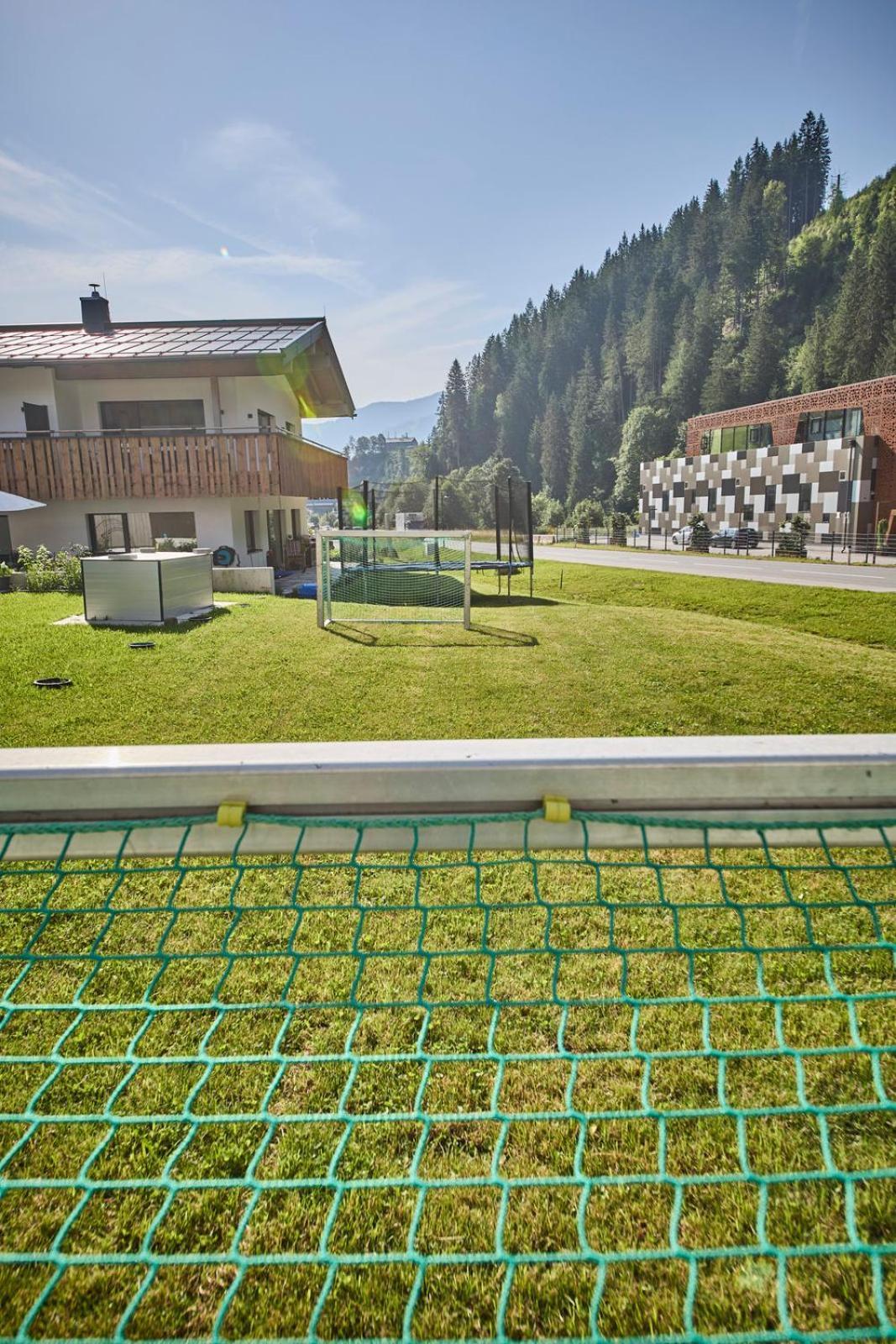 Haus Joan - Apartments Saalbach-Hinterglemm Esterno foto