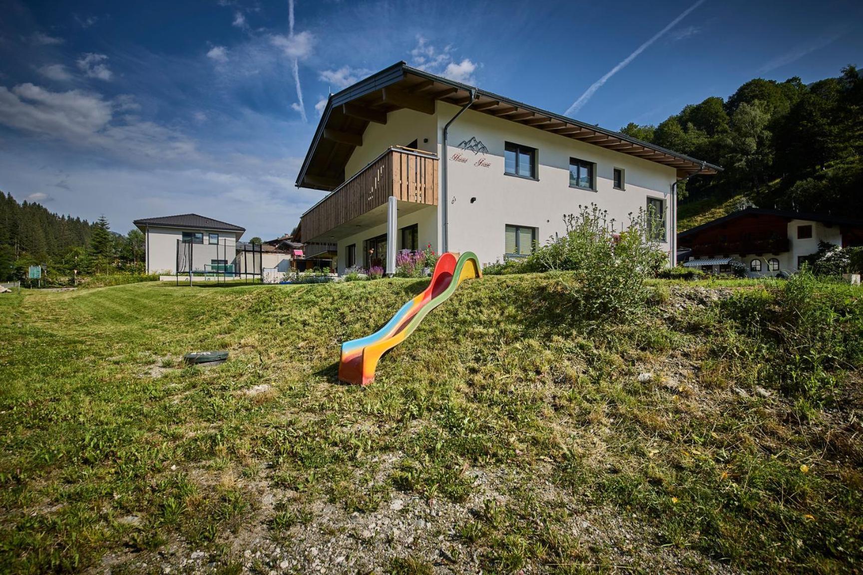 Haus Joan - Apartments Saalbach-Hinterglemm Esterno foto